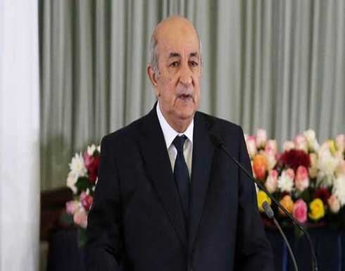 الرئيس الجزائري يوقع مرسوما يستدعي الهيئة الناخبة الرئيس الجزائري يوقع مرسوما يستدعي الهيئة الناخبة
