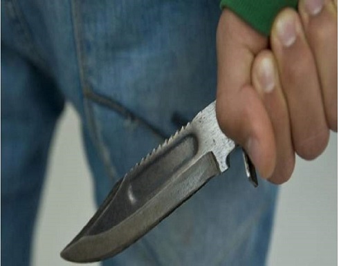 مغربي يذبح زوجته أمام أطفالهما ويفر هاربا .. تفاصيل مغربي يذبح زوجته أمام أطفالهما ويفر هاربا .. تفاصيل