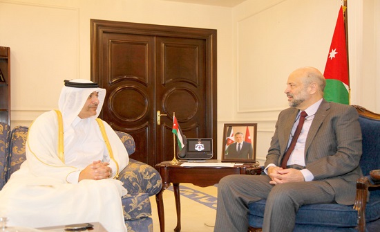 الرزاز يؤكد أهمية تبادل الخبرات بين الأردن وقطر خدمة للعلاقات الثنائية الرزاز يؤكد أهمية تبادل الخبرات بين الأردن وقطر خدمة للعلاقات الثنائية