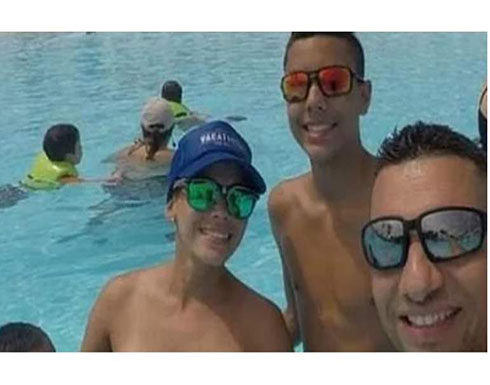 ضابط امريكي يقتل زوجته وأبناءه وينتحر بسبب صورة على الفيس بوك ضابط امريكي يقتل زوجته وأبناءه وينتحر بسبب صورة على الفيس بوك