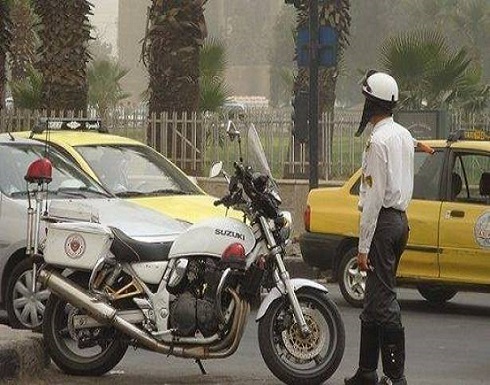سوريا۔۔۔ شرطي مرور يرفض مبلغ مليون ليرة كرشوة في دمشق سوريا۔۔۔ شرطي مرور يرفض مبلغ مليون ليرة كرشوة في دمشق
