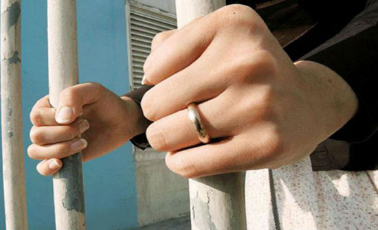 مصر : خائنة تنهي حياة زوجها للزواج من عشيقها مصر : خائنة تنهي حياة زوجها للزواج من عشيقها