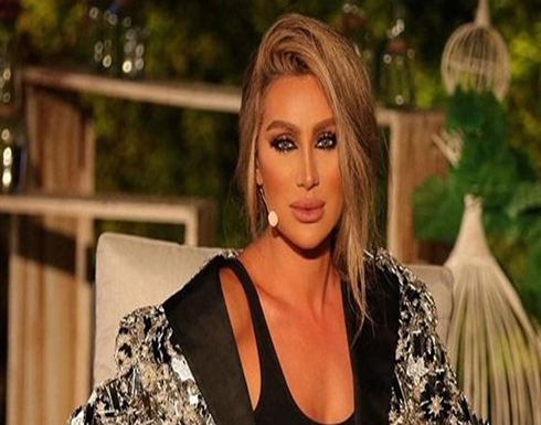بالصور : مايا دياب بفستان لامع تستعرض رشاقتها فى دبى بالصور : مايا دياب بفستان لامع تستعرض رشاقتها فى دبى
