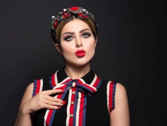 شاهد.. شاب كويتي يخطف الانظار بتلقيده حليمة بولند.. فهل نجح ؟ شاهد.. شاب كويتي يخطف الانظار بتلقيده حليمة بولند.. فهل نجح ؟
