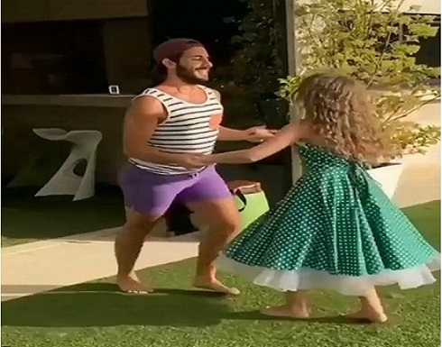 وصلة رقص لابنة نانسي عجرم مع شاب تشعل مواقع التواصل .. شاهد وصلة رقص لابنة نانسي عجرم مع شاب تشعل مواقع التواصل .. شاهد