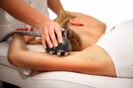 اقضي على السيلوليت نهائياً بهذه المادة