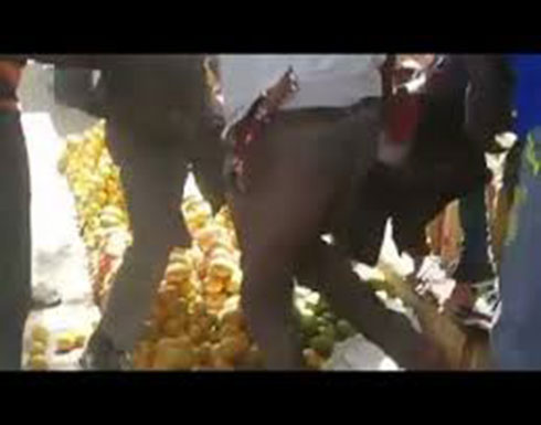بالفيديو : إصابة مواطن برصاص الشرطة إثر التظاهرات القائمة بالسودان بالفيديو : إصابة مواطن برصاص الشرطة إثر التظاهرات القائمة بالسودان