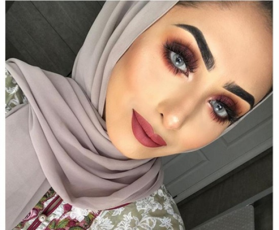 أفكار مكياج رائعة تضمن إبراز جمال عينيكِ في موسم الخريف أفكار مكياج رائعة تضمن إبراز جمال عينيكِ في موسم الخريف