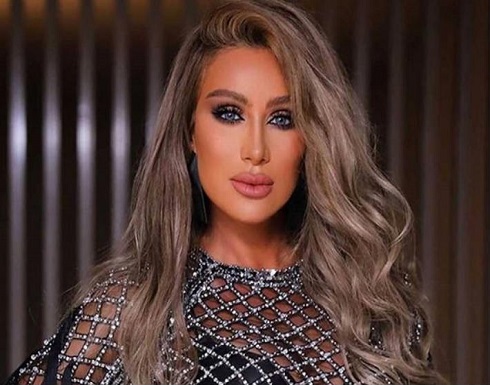 مايا دياب بإطلالة جذابة بفستان تايجر فوق الركبة مايا دياب بإطلالة جذابة بفستان تايجر فوق الركبة
