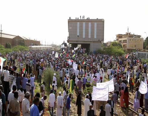 السودان: مسيرات شعبية حاشدة بالخرطوم لدعم التحول الديمقراطيّ السودان: مسيرات شعبية حاشدة بالخرطوم لدعم التحول الديمقراطيّ