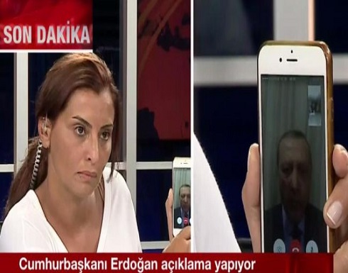 أردوغان يخلد "الهاتف" المشارك في دحر الانقلاب أردوغان يخلد "الهاتف" المشارك في دحر الانقلاب