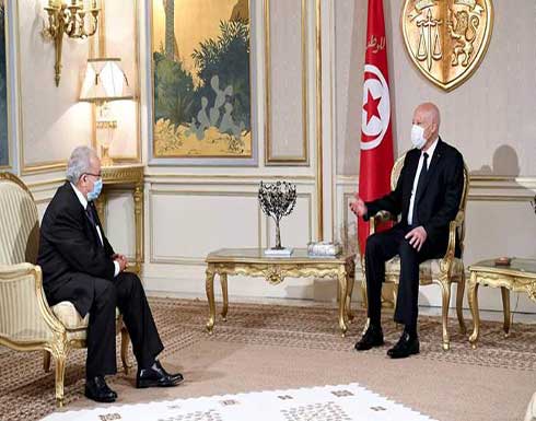 وزير الخارجية الجزائري يسلم الرئيس التونسي رسالة من الرئيس الجزائري وزير الخارجية الجزائري يسلم الرئيس التونسي رسالة من الرئيس الجزائري
