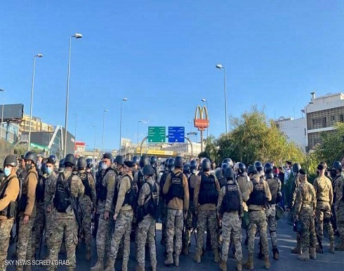 جرحى باشتباك مسلح في بيروت واحتجاجات قرب بعبدا .. بالفيديو جرحى باشتباك مسلح في بيروت واحتجاجات قرب بعبدا .. بالفيديو