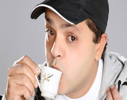 هنيدى يرد على ديوان "خمسة خصوصى" بقصيدة شعر: ازربينى