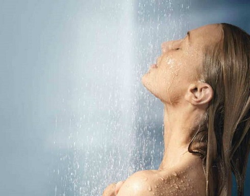 تجنبوا هذه الأخطاء خلال الإستحمام تجنبوا هذه الأخطاء خلال الإستحمام
