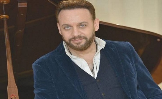 صور| مصطفى قمر تزوج سراً منذ 3 سنوات... من العروس؟ صور| مصطفى قمر تزوج سراً منذ 3 سنوات... من العروس؟