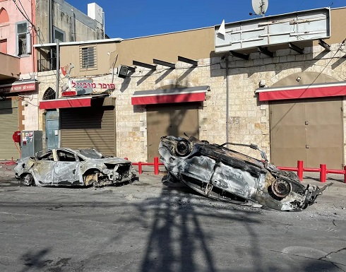 بالفيديو : الاحتلال يعلن فرض حظر تجوال في مدينة اللد و انتشار مكثف لقوات الاحتلال بالفيديو : الاحتلال يعلن فرض حظر تجوال في مدينة اللد و انتشار مكثف لقوات الاحتلال