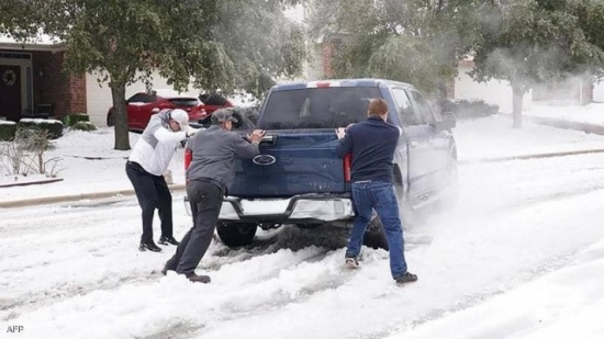 عاصفة ثلجية بأميركا.. 32 قتيلا وملايين الأشخاص بدون كهرباء عاصفة ثلجية بأميركا.. 32 قتيلا وملايين الأشخاص بدون كهرباء