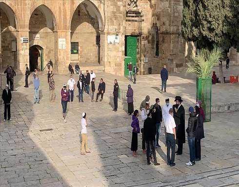 عشرات المستوطنين يجددون اقتحام المسجد الأقصى عشرات المستوطنين يجددون اقتحام المسجد الأقصى