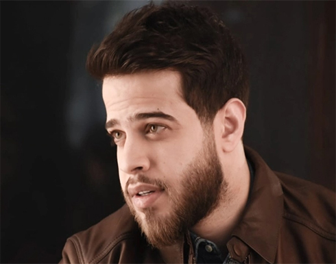 أدهم نابلسي يخرج عن صمته ويتحدث لأول مرة عن زوجته.. ويؤكد: مستحيل أرجع للغناء