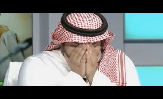شاهد.. بكاء مقدم وضيوف “الحصاد” على وفاة زميلهم الاعلامي خالد قاضي شاهد.. بكاء مقدم وضيوف “الحصاد” على وفاة زميلهم الاعلامي خالد قاضي