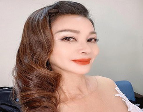 شاهد : المشى والزنجبيل.. ممثلة تايوانية تكشف أسرار جمالها فى سن 63 شاهد : المشى والزنجبيل.. ممثلة تايوانية تكشف أسرار جمالها فى سن 63