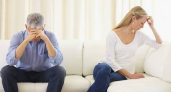 التظاهر بالهدوء يقتل علاقتكما التظاهر بالهدوء يقتل علاقتكما