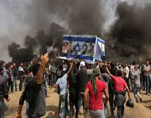 مئات الإصابات بين الفلسطينيين في" جمعة حرق العلم الإسرائيلي" مئات الإصابات بين الفلسطينيين في" جمعة حرق العلم الإسرائيلي"