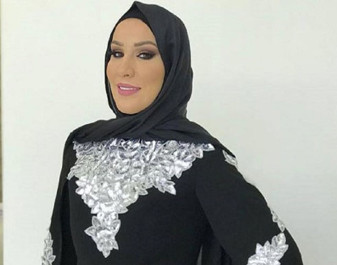 نداء شرارة تعلن عن مطالبة الجمهور لها بخلع حجابها نداء شرارة تعلن عن مطالبة الجمهور لها بخلع حجابها