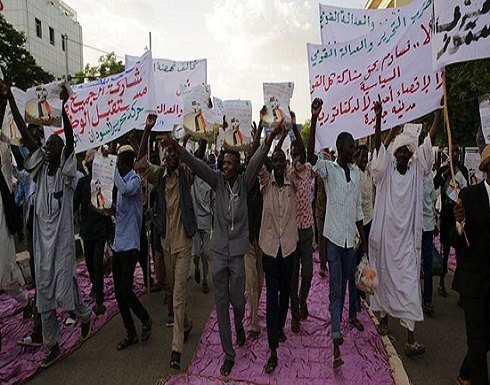 مسيرة داعمة للعسكري السوداني.. و"نصرة الشريعة" ينسحب مسيرة داعمة للعسكري السوداني.. و"نصرة الشريعة" ينسحب