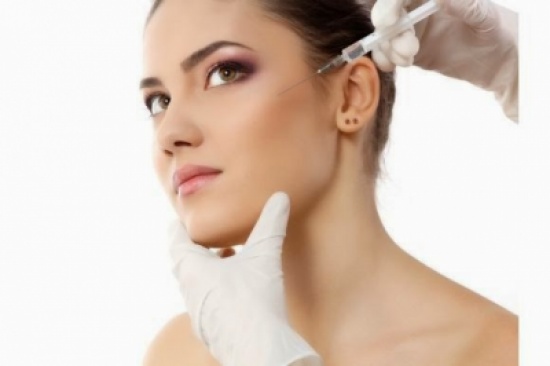 الجراحة.. الحل الأوحد لترهل الجلد بعد إنقاص الوزن