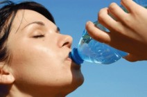غرامة 880 دولار على من يتناول المياه في شوارع جزيرة إسبانية!