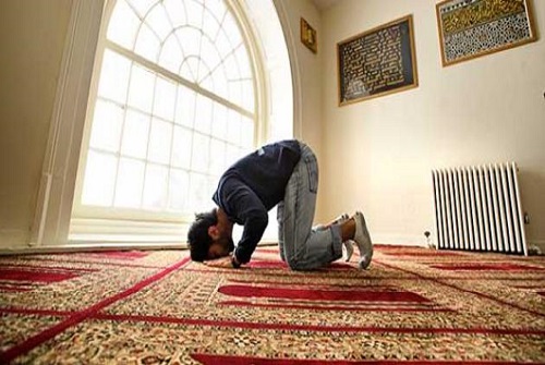 الأردن : السّماح للمواطنين بالخروج لأداء صلاة الجمعة سيرًا على الأقدام الأردن : السّماح للمواطنين بالخروج لأداء صلاة الجمعة سيرًا على الأقدام