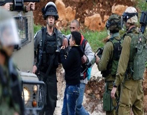 الجيش الإسرائيلي ينكل بثلاثة أطفال فلسطينيين الجيش الإسرائيلي ينكل بثلاثة أطفال فلسطينيين