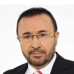 كرة القدم رياضة أم سياسة مفضوحة؟ كرة القدم رياضة أم سياسة مفضوحة؟