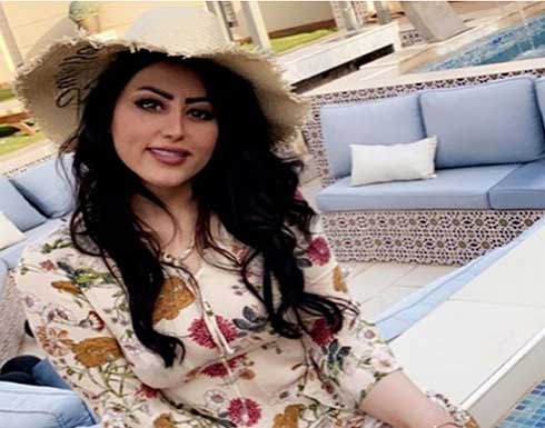 إعلامية لخالد عبدالرحمن: خذني زوجة رابعة لك إعلامية لخالد عبدالرحمن: خذني زوجة رابعة لك