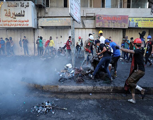 بالفيديو : مقتل متظاهرين 2 وإصابة 35 آخرين في بغداد بعد مواجهات مع القوات الأمنية بالفيديو : مقتل متظاهرين 2 وإصابة 35 آخرين في بغداد بعد مواجهات مع القوات الأمنية