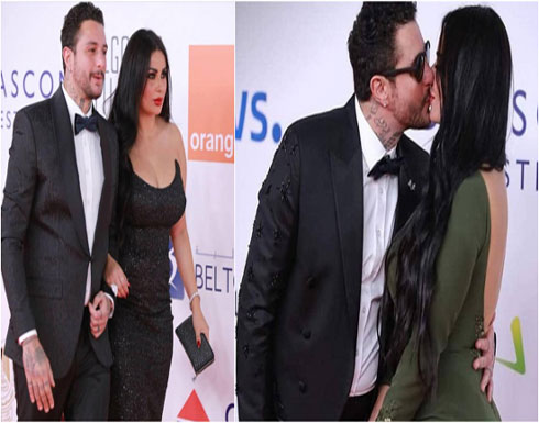 بالفيديو : أحمد الفيشاوي يُعلّق على تقبيل زوجته بمهرجان الجونة.. فماذا قال؟ بالفيديو : أحمد الفيشاوي يُعلّق على تقبيل زوجته بمهرجان الجونة.. فماذا قال؟