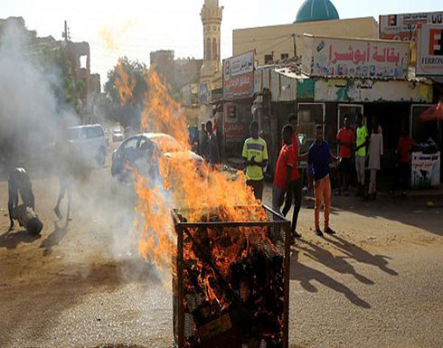 بالفيديو : الشرطة السودانية تفرق مظاهرة رافضة لنتائج تحقيق "فض الاعتصام" بالفيديو : الشرطة السودانية تفرق مظاهرة رافضة لنتائج تحقيق "فض الاعتصام"