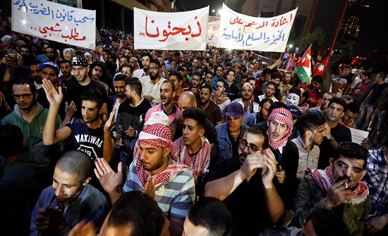 مسؤولون: الأردن يعلق آمالا على حزمة مساعدات خليجية مسؤولون: الأردن يعلق آمالا على حزمة مساعدات خليجية
