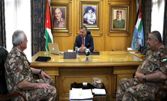 القائد الأعلى يزور قيادة سلاح الجو الملكي القائد الأعلى يزور قيادة سلاح الجو الملكي