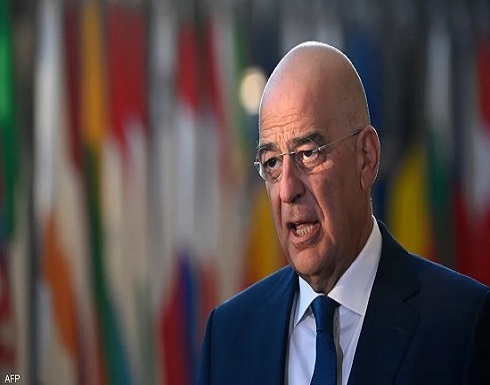رفض النزول في طرابلس.. وزير خارجية اليونان يصل بنغازي رفض النزول في طرابلس.. وزير خارجية اليونان يصل بنغازي