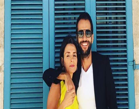 نايلة تويني تقبّل مالك مكتبي بذكرى زواجهما العاشرة.. شاهدوا كيف كانا! (صورة) نايلة تويني تقبّل مالك مكتبي بذكرى زواجهما العاشرة.. شاهدوا كيف كانا! (صورة)
