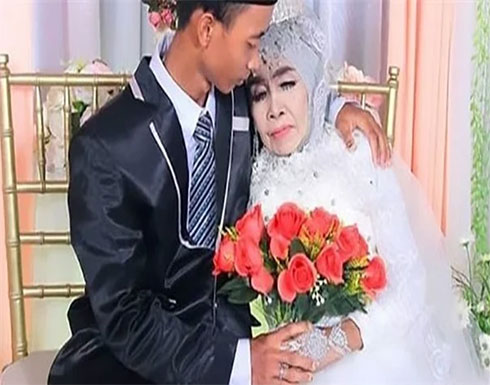 بفارق 41 عاما بينهما.. مسنة تتبنى شابا وتتزوجه بعد فترة.. صور بفارق 41 عاما بينهما.. مسنة تتبنى شابا وتتزوجه بعد فترة.. صور