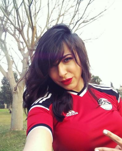 بالصور - ساندي تستعرض رشاقتها بعد انجاب طفلها بملابس جريئة بالصور - ساندي تستعرض رشاقتها بعد انجاب طفلها بملابس جريئة