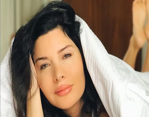 لاميتا فرنجية تشعل السوشيال ميديا بـ فستان أبيص مفتوح .. شاهد لاميتا فرنجية تشعل السوشيال ميديا بـ فستان أبيص مفتوح .. شاهد