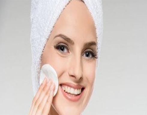 زيت جوز الهند وزبادى.. وصفات طبيعية لتنظيف البشرة الدهنية زيت جوز الهند وزبادى.. وصفات طبيعية لتنظيف البشرة الدهنية