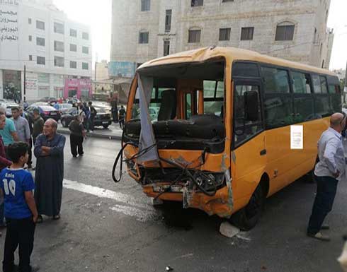 وفاة و8 إصابات بحادث تصادم بين باص مدرس ومركبة على طريق زي وفاة و8 إصابات بحادث تصادم بين باص مدرس ومركبة على طريق زي