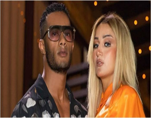 زوجة محمد رمضان في موقف محرج بسبب تصرف حسناء شقراء (فيديو) زوجة محمد رمضان في موقف محرج بسبب تصرف حسناء شقراء (فيديو)