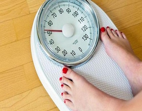 أحدهما عاطفي.. 3 أسباب وراء زيادة وزنك في الشتاء أحدهما عاطفي.. 3 أسباب وراء زيادة وزنك في الشتاء